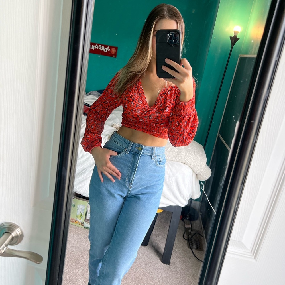 Urban outfitters crop top